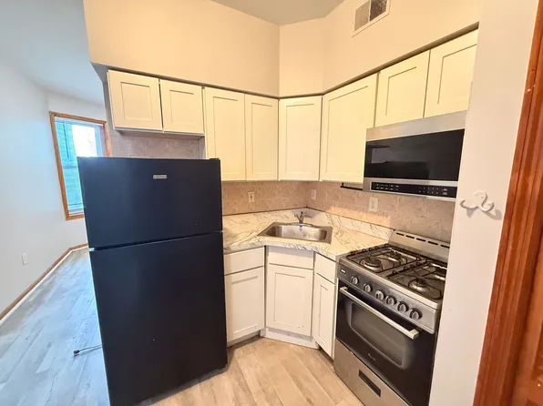 209 New York Ave #4E, Jersey City, NJ 07307