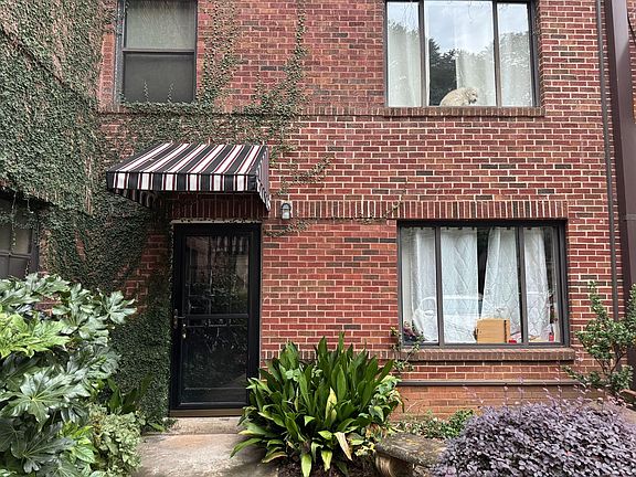 Beautiful Cozy Midtown Condo