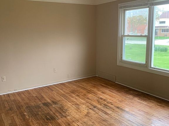 4th image of 26291 Pinehurst St #291C