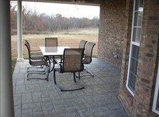 3345 Chapel Hill Rd, Clarksville, TN 37040