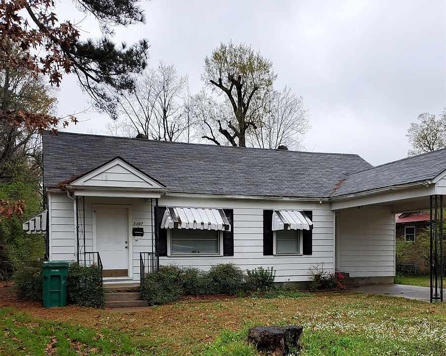 1st image of 1307 W 33rd Ave