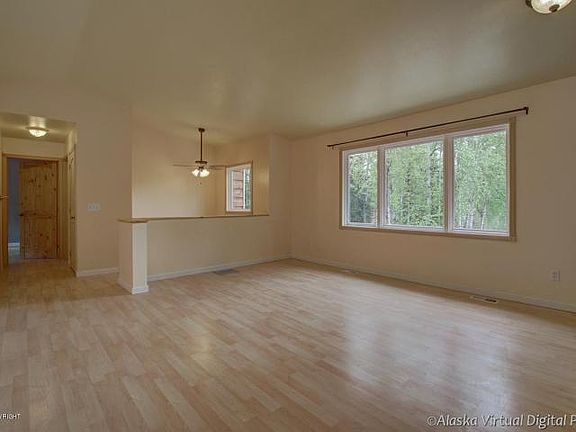 4th image of 1701 W Cottonwood Creek Dr