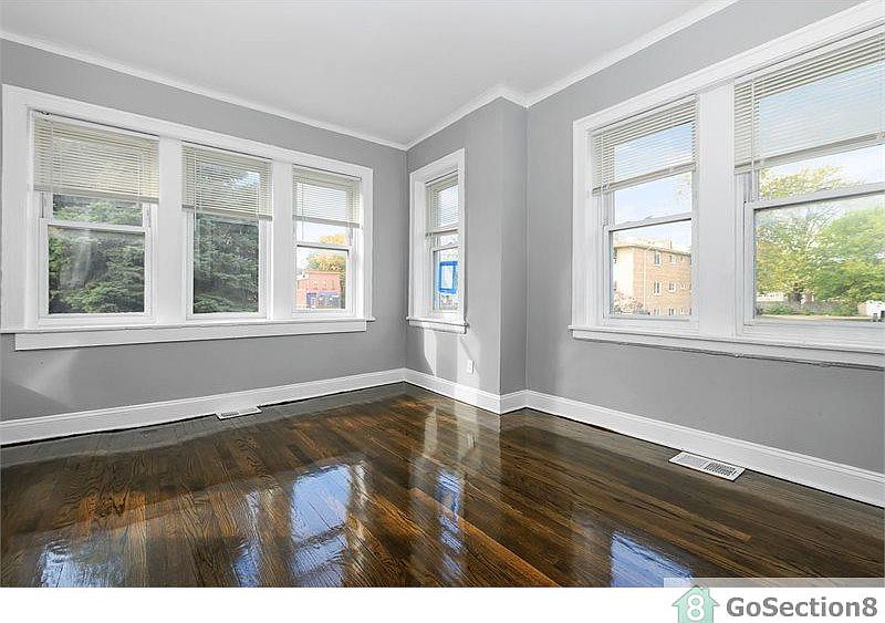 1st image of 1219 E 72nd Pl #1E