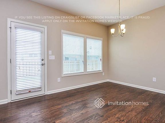 4th image of 70 Heron Point Way