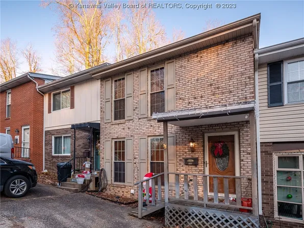 4486 Country Club Blvd, South Charleston, WV 25309