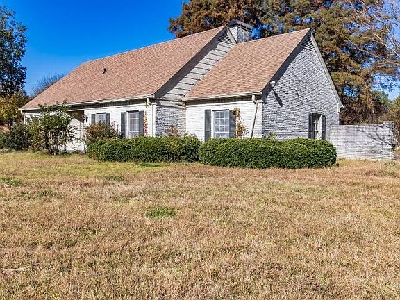 2nd image of 484 Idlewild Dr