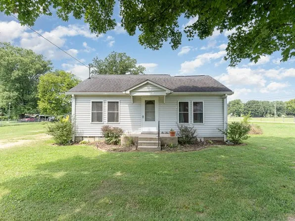 1087 Elm St, Eagleville, TN 37060