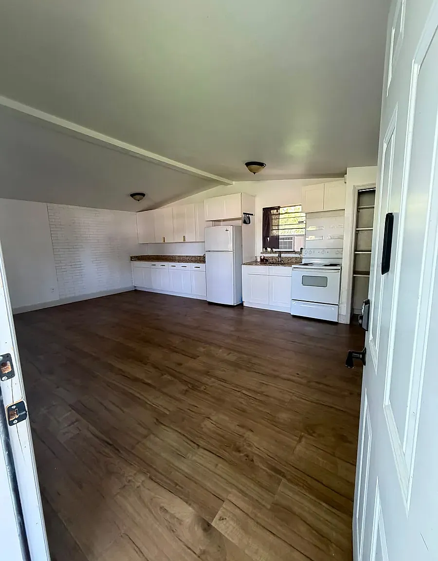 3 bed, 1043 sqft, $1,850 — Photo 3