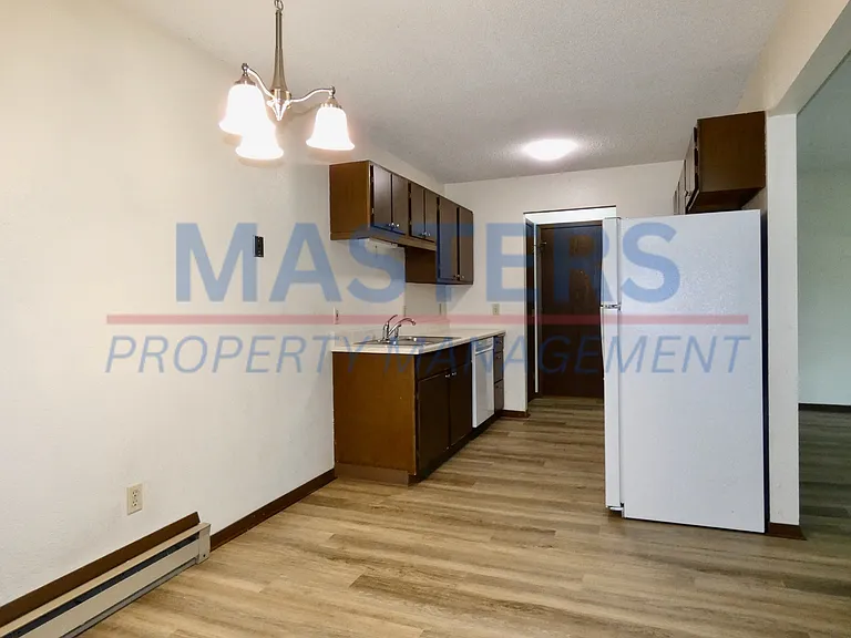 802 Three Meadows Dr — Photo 6