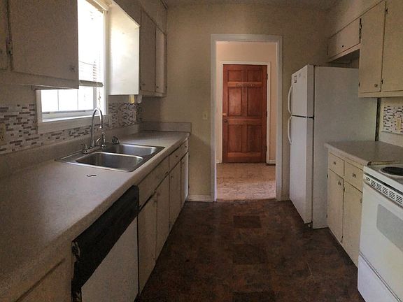 4th image of 15 Belle Ln