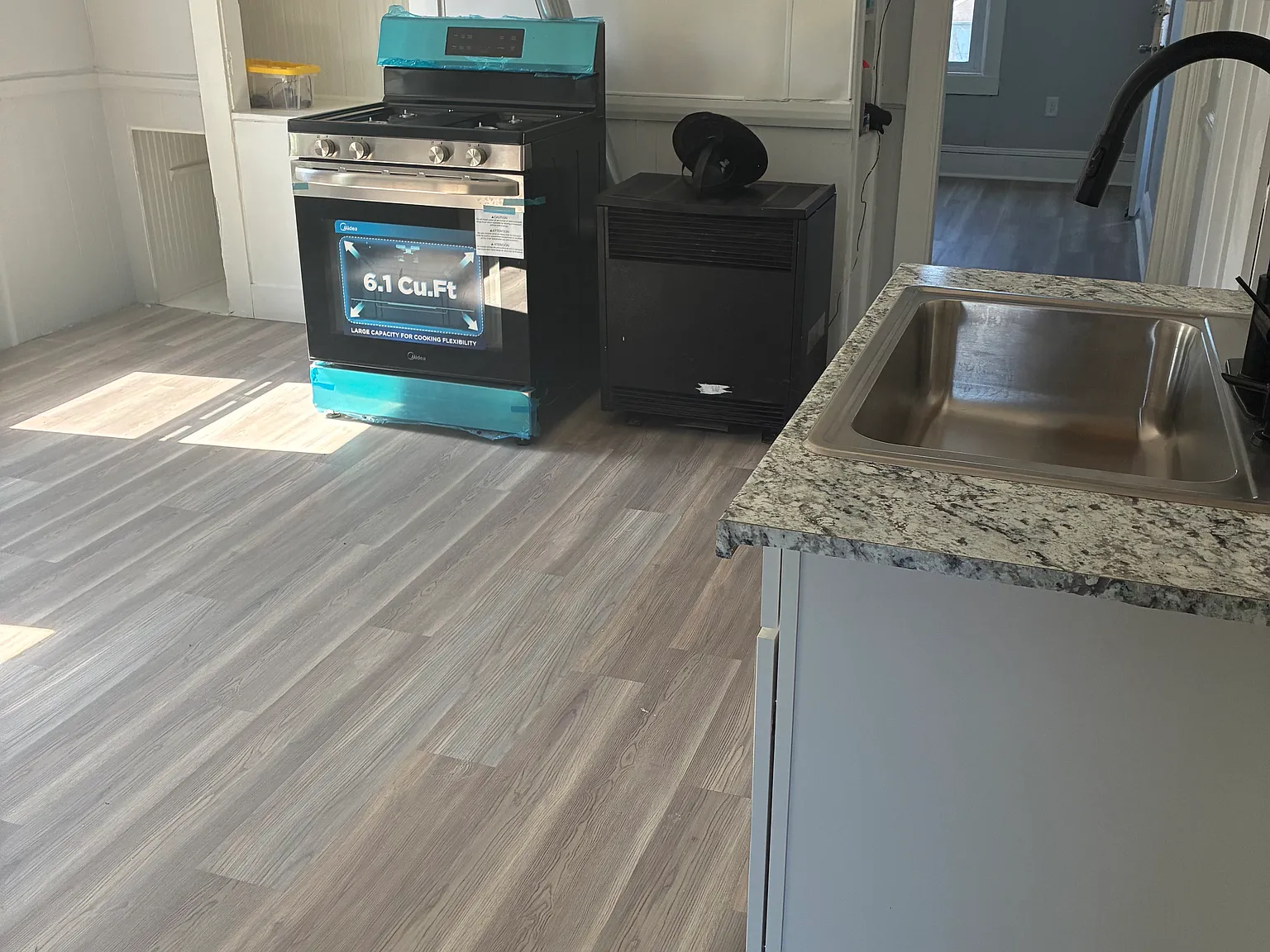 2 bed, 1100 sqft, $1,950 — Photo 4