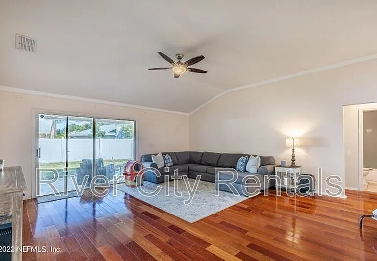 2848 Pebblewood Ln — Photo 11
