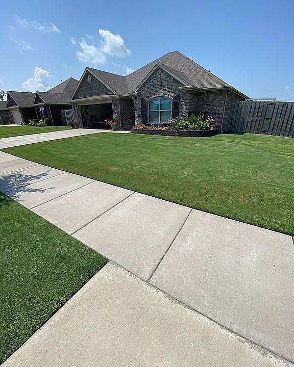 1st image of 4591 W Croft Dr