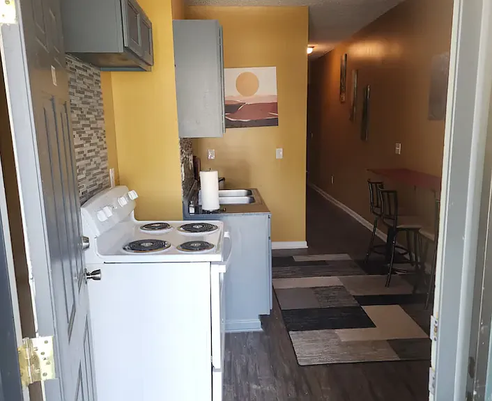 412 N Montgomery St #102 — Photo 2