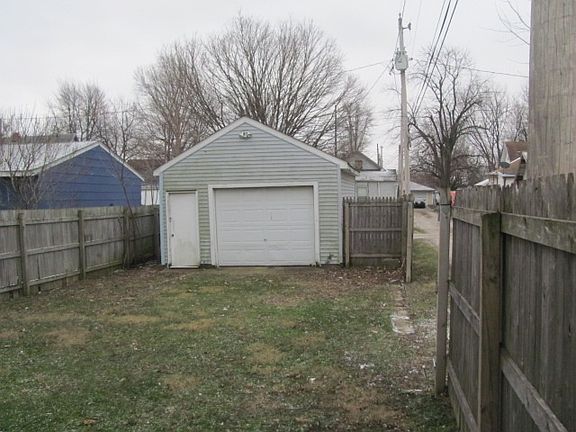 3rd image of 309 W Palmer St