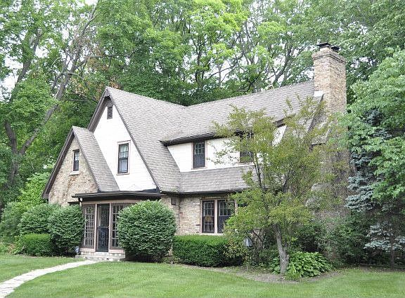 2nd image of 10638 W Circle Dr