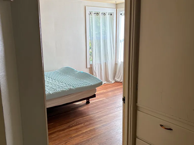 625 SE Chester Ave — Photo 5
