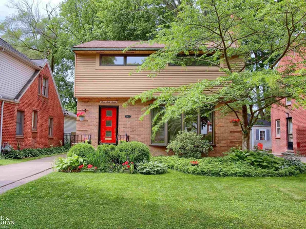 367 Belanger St, Grosse Pointe Farms, MI 48236