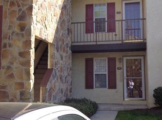 172 Valley Stream Cir, Wayne, PA 19087