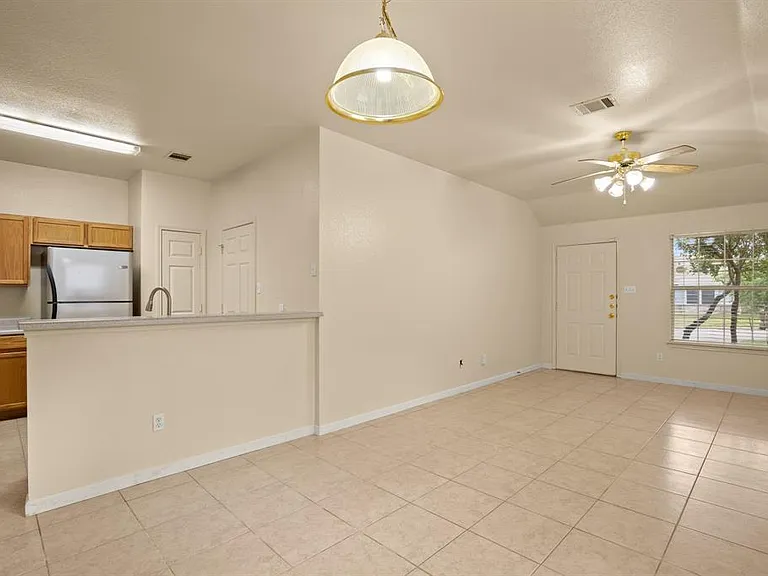 1225 Orchard Park Cir — Photo 12