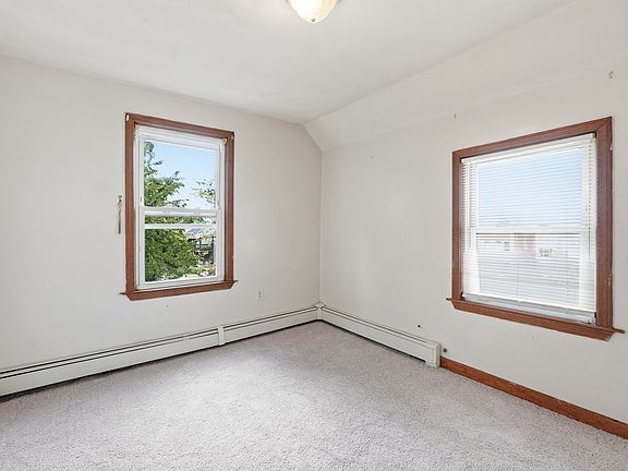 5th image of 295 Main St