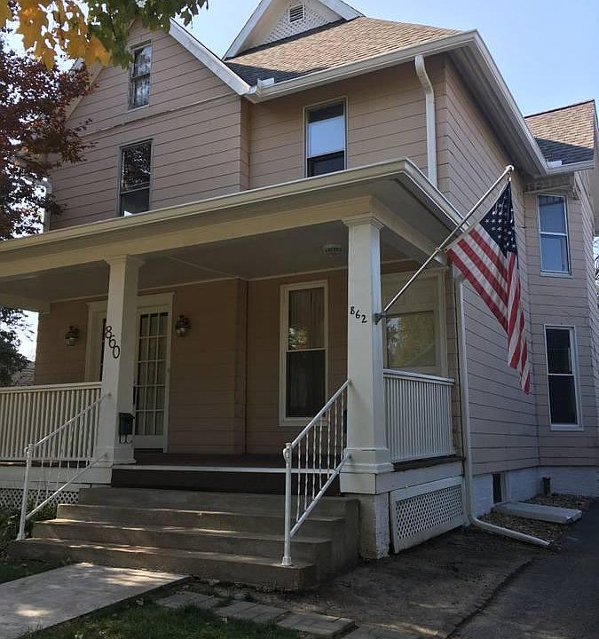862 N Cedar St