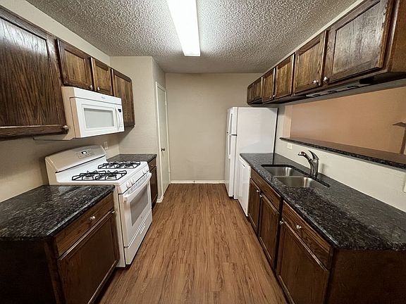 3rd image of 9106 Japonica Ct #A