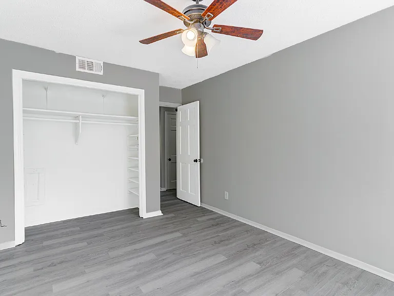 2291 Madison Ave — Photo 12