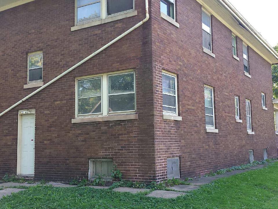 2nd image of 706 S 3rd St