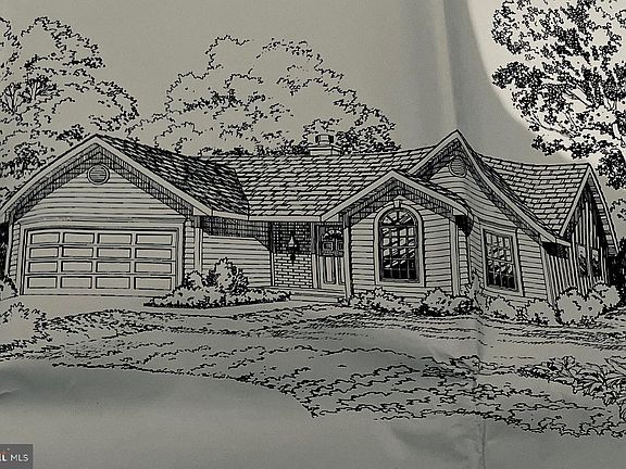 3rd image of 106 Erica Dr