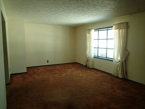 5th image of 8022 Kelley Rd