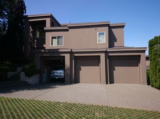 3711 Hillcrest Ave SW, Seattle, WA 98116