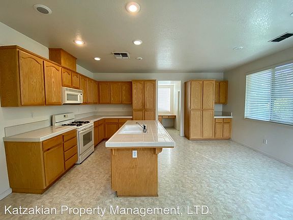 5th image of 3874 Lark Haven Ct