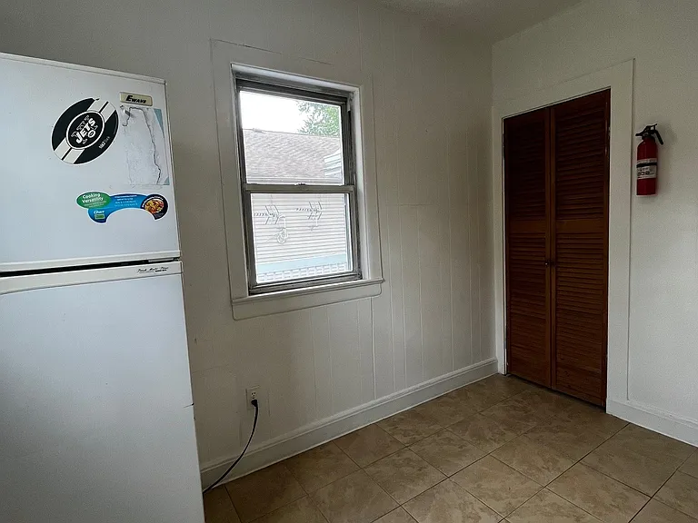 195 Pleasant Ave #2 — Photo 16