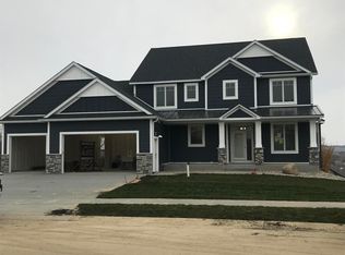 6433 Summit Pine Rd NW, Rochester, MN 55901