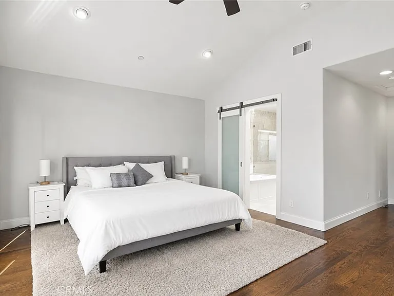 1740 Havemeyer Ln — Photo 21