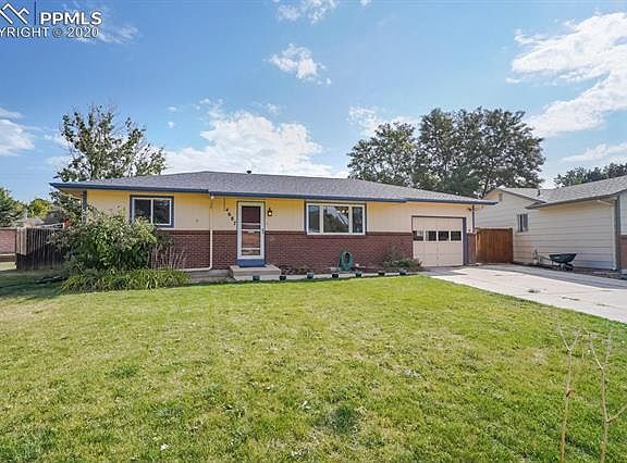 3rd image of 4687 Montebello Dr