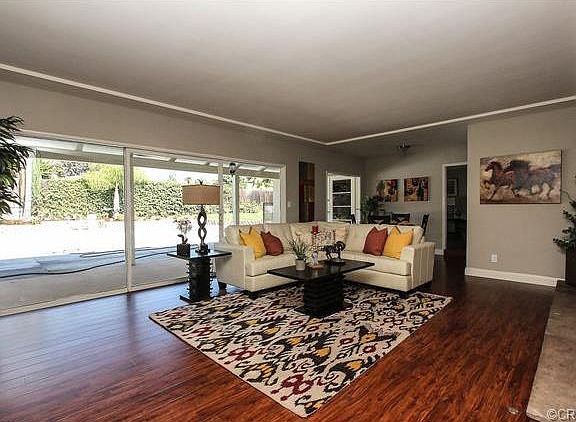 3rd image of 836 S Montezuma Way