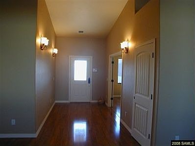2nd image of 914 E Savino