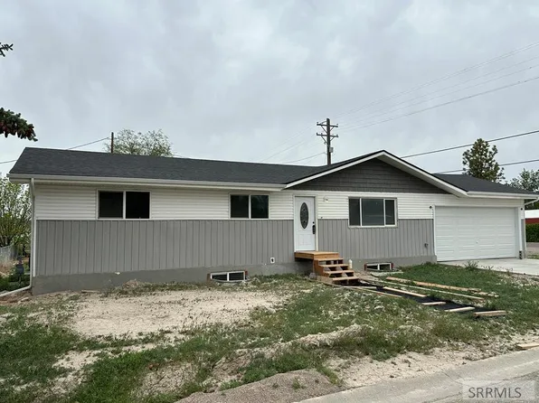3975 Henderson Ln, Pocatello, ID 83201