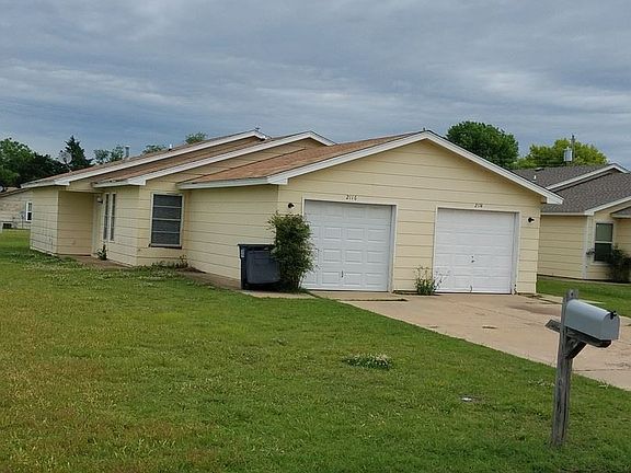 4th image of 2116 W Pine Ave