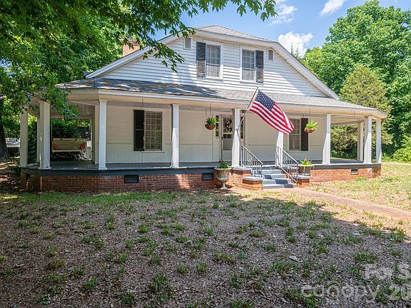 3rd image of 160 Patterson Rd