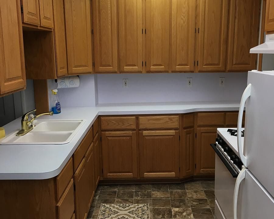 beautiful kitchen / amenities