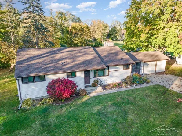 605 Chatham Dr, Midland, MI 48642