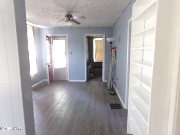 5th image of 349 Raymer Blvd