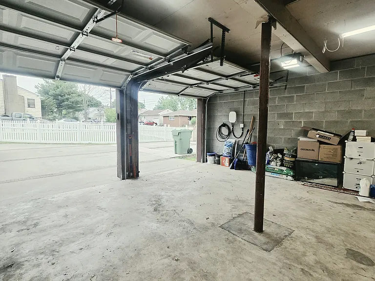 35 Clark Ave — Photo 4