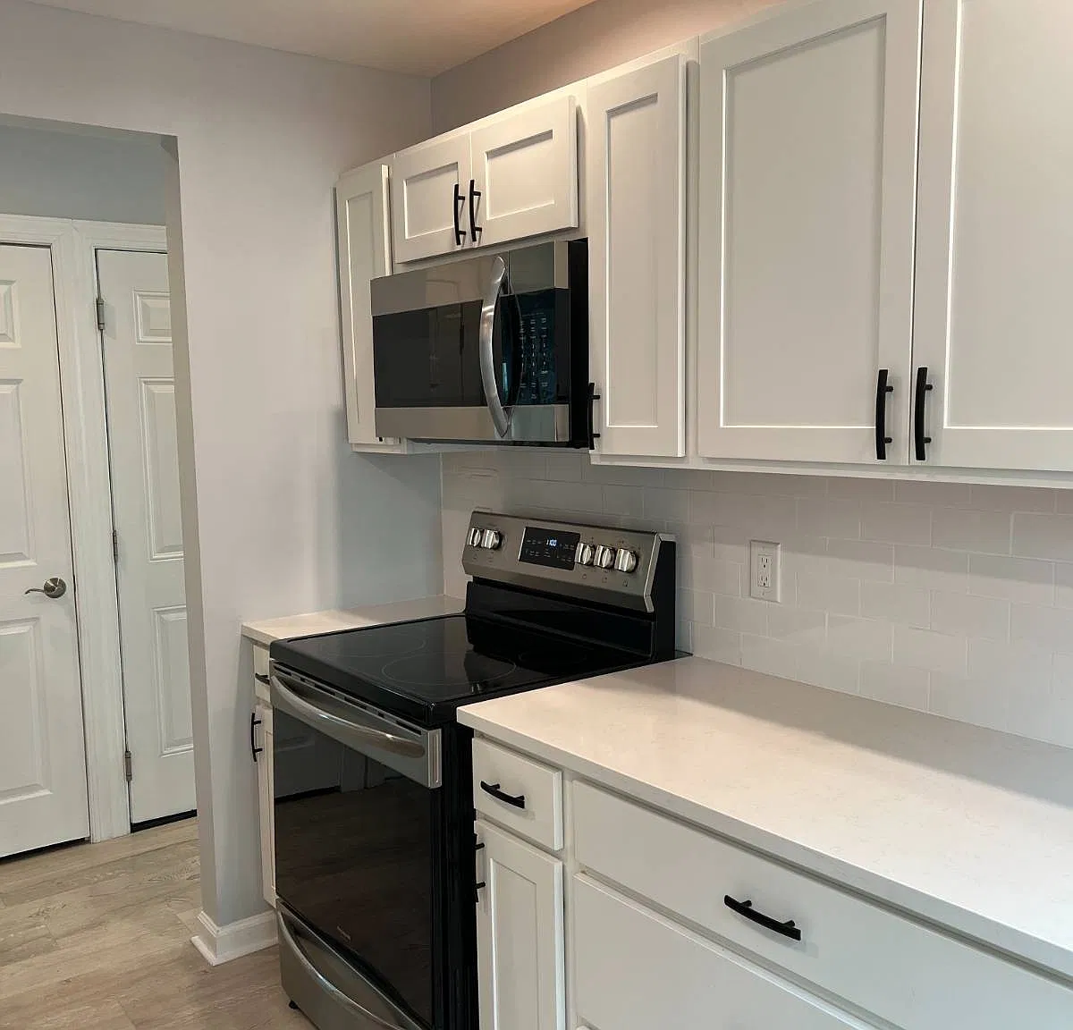 Studio, 1.0 bath, $1,225 — Photo 4