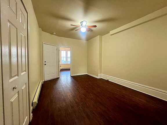 3rd image of 633 Emerald St #1