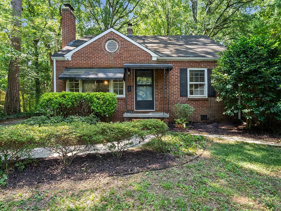 2126 Arnold Dr