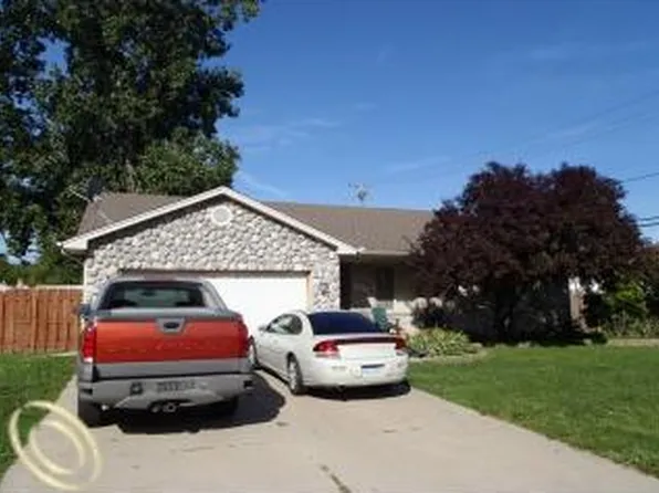 13416 McGuire St, Taylor, MI 48180